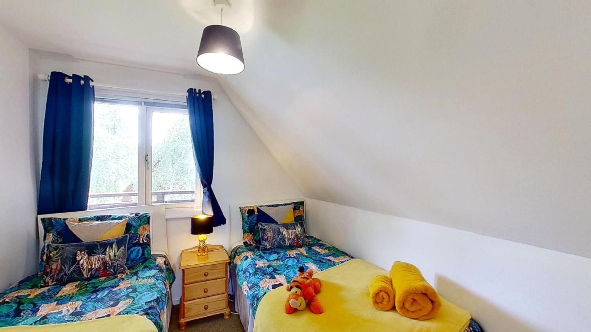 45 Trevithick Court, Tolroy Manor Villa Хейл Екстериор снимка