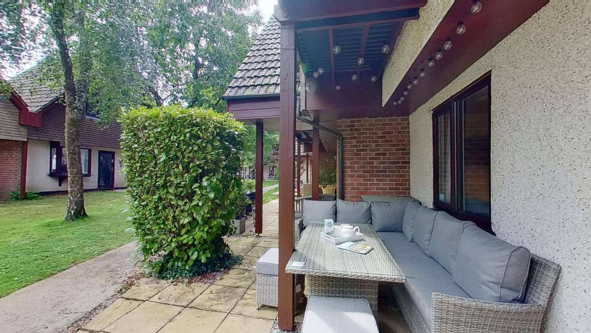 45 Trevithick Court, Tolroy Manor Villa Хейл Екстериор снимка